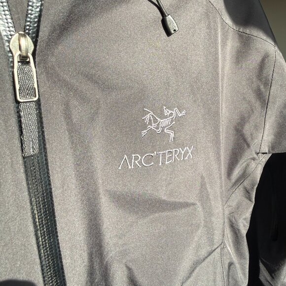 Arc'teryx Beta Lt Goretex shell - Picture 3 of 6